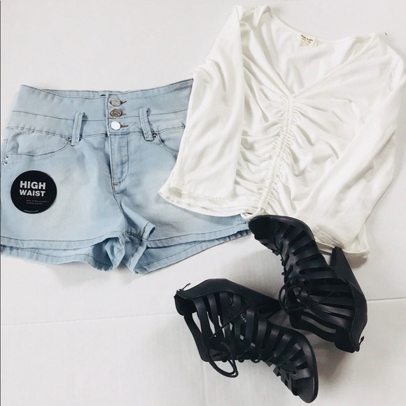 HIGH WAIST JEANS SHORTS - Picture 1 of 3